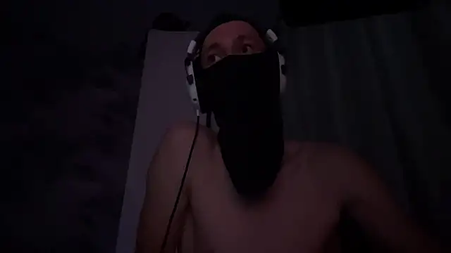 Snapshot of suicdemask chatting on October 5, 8:40 pm suicdemask online show from October 5, 8:40 pm