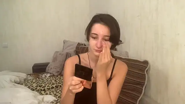 Snapshot of KyungSwaners chatting on October 8, 7:17 am KyungSwaners online show from October 8, 7:17 am