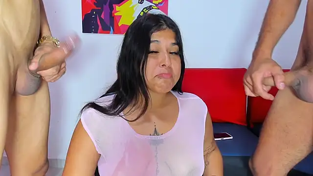 Snapshot of Lindaprincedemon chatting on November 12, 12:44 am Lindaprincedemon online show from November 12, 12:44 am