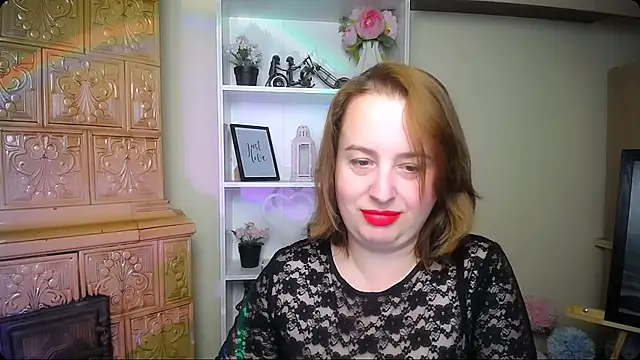 Snapshot of HelenFl chatting on November 21, 7:40 am HelenFl online show from November 21, 7:40 am