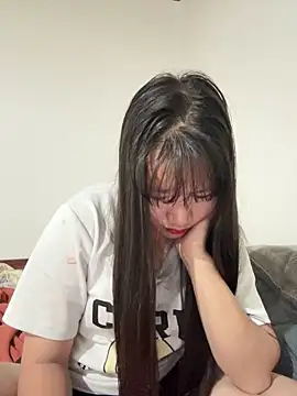 TrangNemo online show from November 5, 10:43 pm