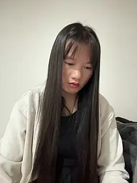 TrangNemo online show from November 12, 9:47 pm