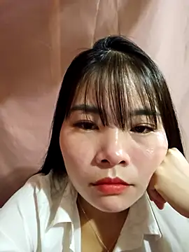 Mylove-here online show from November 18, 1:44 am