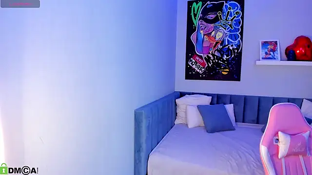 BellaWink online show from March 12, 8:42 am