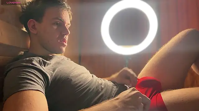 mynameischris online show from March 1, 7:43 am