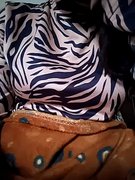 Snapshot of lovely_simran chatting on November 12, 11:21 am lovely simran online show from November 12, 11:21 am