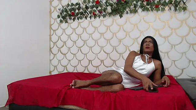 nahomy smiith online show from March 26, 5:13 am