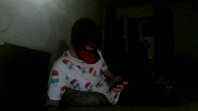 Snapshot of MolleDolle chatting on November 15, 3:15 am MolleDolle online show from November 15, 3:15 am