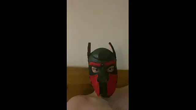 Snapshot of MolleDolle chatting on December 13, 7:53 pm MolleDolle online show from December 13, 7:53 pm