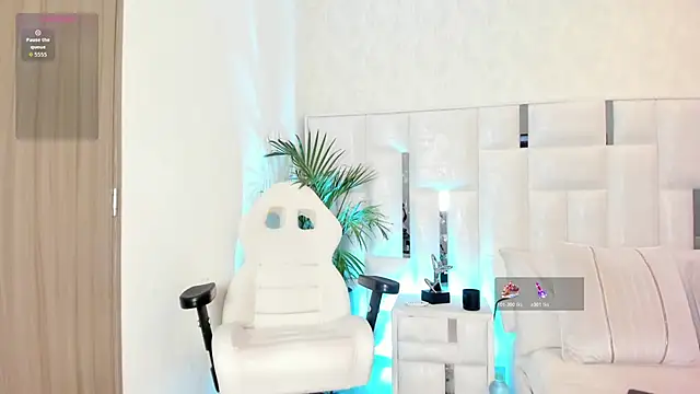 Snapshot of Katya_blonde chatting on October 28, 12:09 pm Katya blonde online show from October 28, 12:09 pm