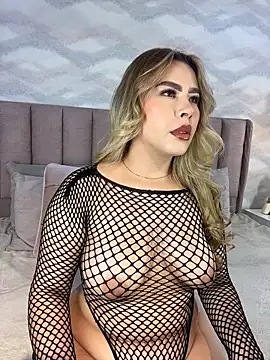 Snapshot of Katya_blonde chatting on February 23, 3:15 am Katya blonde online show from February 23, 3:15 am