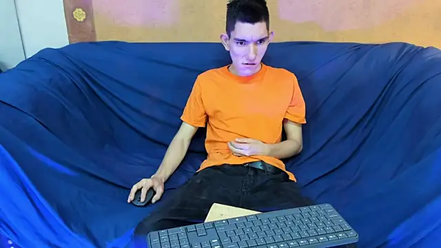 Snapshot of sexdumbi chatting on October 20, 12:49 pm sexdumbi online show from October 20, 12:49 pm