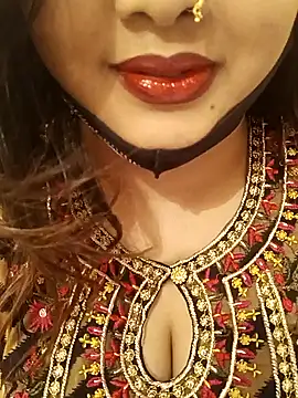 Beauty Queen Soniya online show from January 13, 3:39 pm