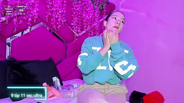 Gisell Squirt  online show from April 1, 12:50 pm