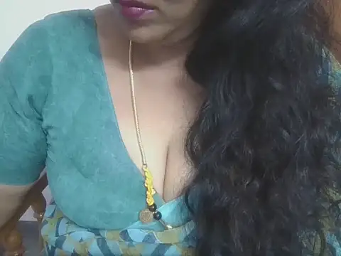 Snapshot of Tamil_Divyaa chatting on October 14, 8:15 am Tamil Divyaa online show from October 14, 8:15 am