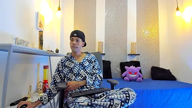 JacobBlackwell  online show from November 3, 7:26 pm