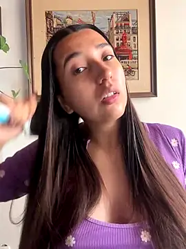 Snapshot of Alix_rousses chatting on October 8, 6:05 pm Alix rousses online show from October 8, 6:05 pm