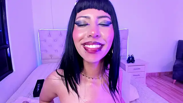 Nina fox 0691 online show from May 15, 11:12 pm