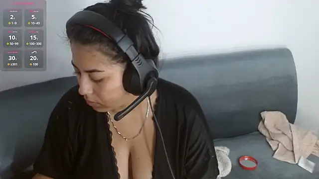 mariam ferrer online show from October 14, 4:57 am