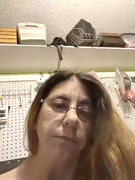 1988beth online show from October 19, 12:22 am