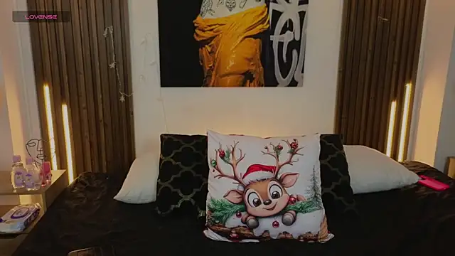 Kitty Bombon online show from December 3, 8:18 pm