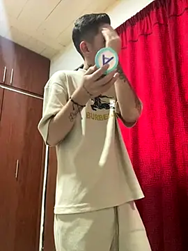 Snapshot of davidxxx_2012 chatting on October 25, 2:35 pm davidxxx 2012 online show from October 25, 2:35 pm