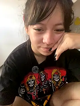 Snapshot of Damara_Rolands- chatting on October 23, 6:17 pm Damara Rolands- online show from October 23, 6:17 pm