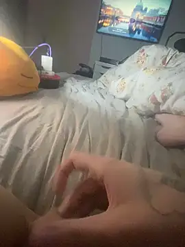 Snapshot of babygirl1906 chatting on December 23, 12:08 am babygirl1906 online show from December 23, 12:08 am