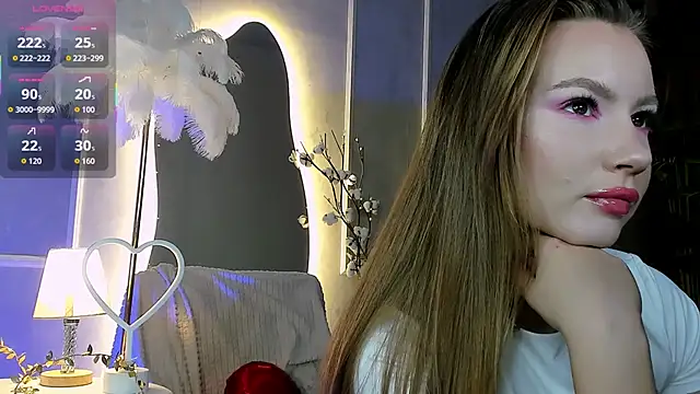 Snapshot of _BellaClark chatting on February 10, 8:13 pm BellaClark online show from February 10, 8:13 pm