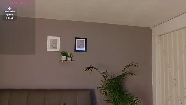 ZahraMilf online show from January 14, 7:52 pm