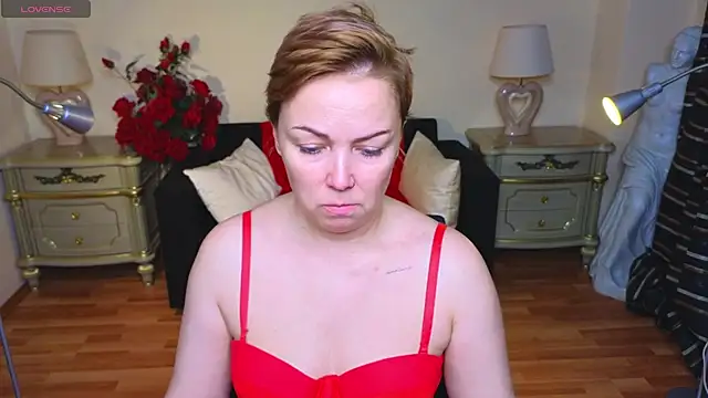 Snapshot of Viola_Rayden chatting on October 13, 11:32 am Viola Rayden online show from October 13, 11:32 am