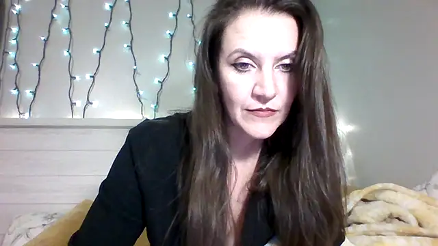 Snapshot of easy_briezy chatting on October 30, 1:40 am easy briezy online show from October 30, 1:40 am