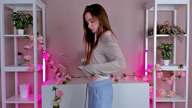 LittleCutieSandy online show from October 8, 3:15 am