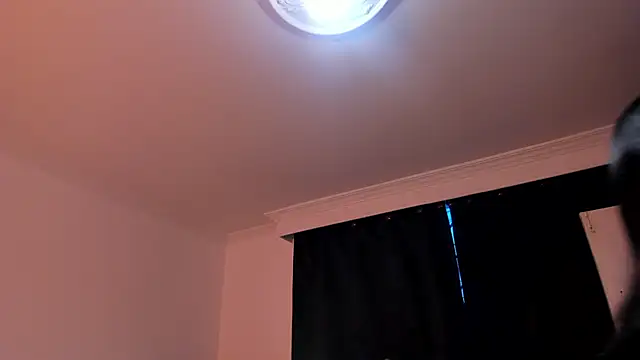 Snapshot of AbbyLewiis chatting on November 23, 11:10 am AbbyLewiis online show from November 23, 11:10 am