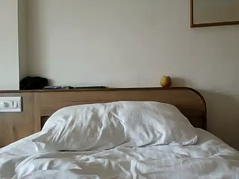 Snapshot of Raj-Varma chatting on November 27, 9:44 am Raj-Varma online show from November 27, 9:44 am