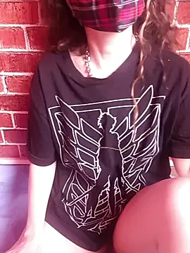 Snapshot of Heelite chatting on October 17, 9:23 am Heelite online show from October 17, 9:23 am