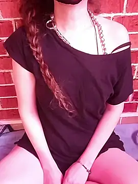 Snapshot of Heelite chatting on October 21, 1:56 pm Heelite online show from October 21, 1:56 pm