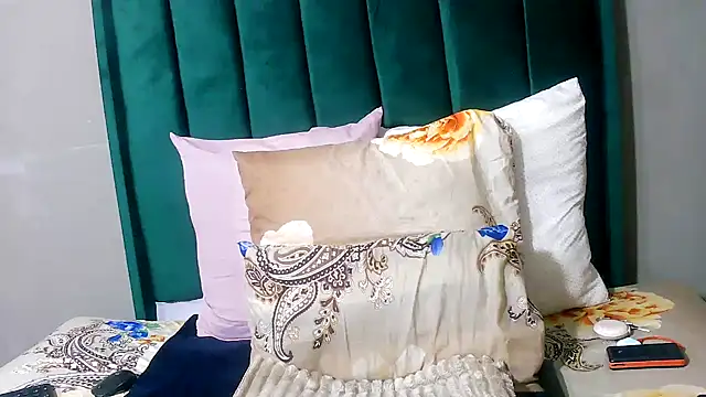 DeliciousBoobsx25 online show from November 12, 7:31 am