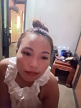 Snapshot of Rabbit-small chatting on October 9, 8:34 am Rabbit-small online show from October 9, 8:34 am