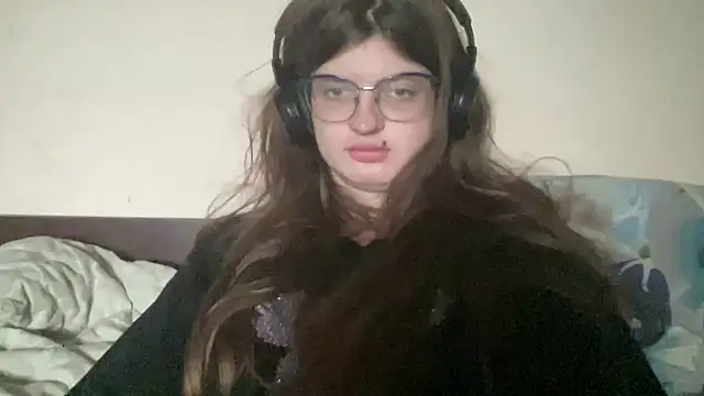 Snapshot of NikaXZimax chatting on October 16, 6:58 am NikaXZimax online show from October 16, 6:58 am