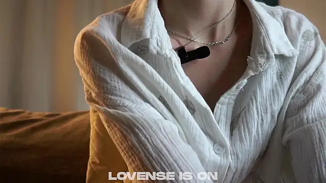 Snapshot of MarcyFrazee chatting on October 31, 4:02 am MarcyFrazee online show from October 31, 4:02 am