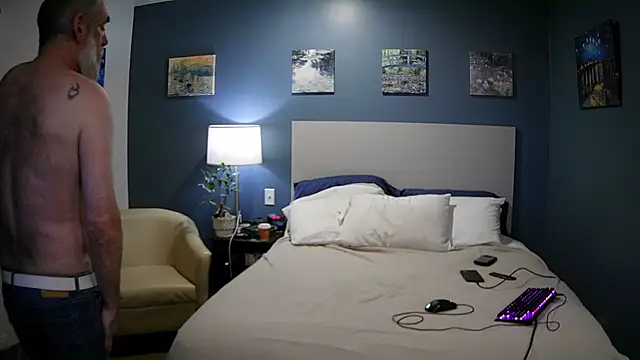 Fuck-Buddy-4U online show from October 23, 10:58 am