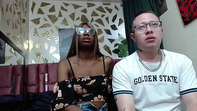 Snapshot of ashanti-and-alejo chatting on October 18, 12:39 pm ashanti-and-alejo online show from October 18, 12:39 pm