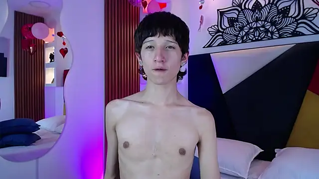 Emo Boy  online show from February 13, 8:21 am