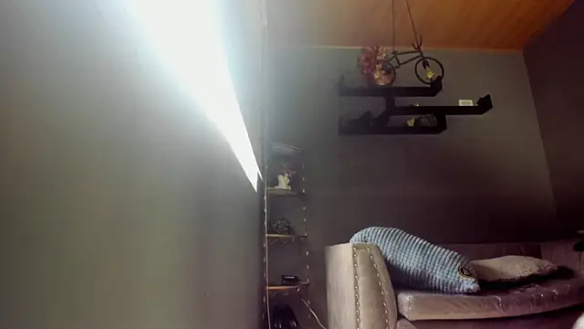 Oasis Fairy online show from October 29, 8:10 pm