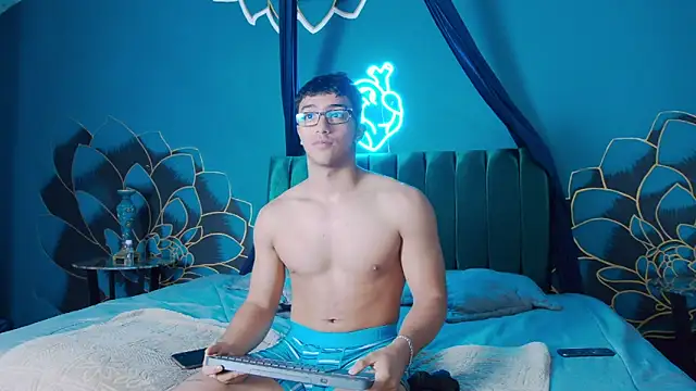 Snapshot of Stefano_Calle chatting on November 5, 12:05 pm Stefano Calle online show from November 5, 12:05 pm