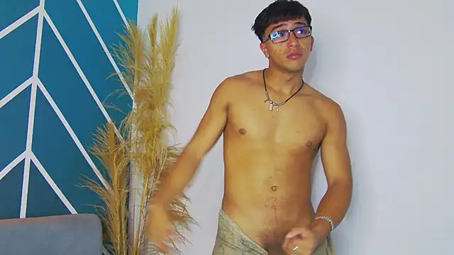 Snapshot of Stefano_Calle chatting on December 4, 12:47 pm Stefano Calle online show from December 4, 12:47 pm