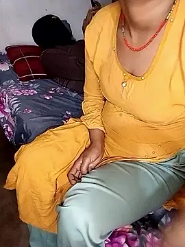 Snapshot of Sexy_Riya_Bhabhi chatting on November 11, 5:35 pm Sexy Riya Bhabhi online show from November 11, 5:35 pm