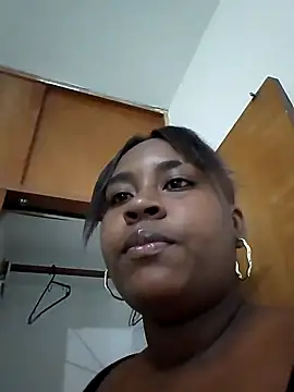 Snapshot of NaomiGrace_ chatting on October 12, 10:47 am NaomiGrace online show from October 12, 10:47 am