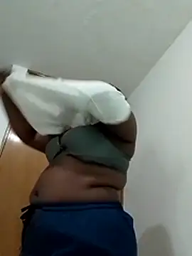 NaomiGrace  online show from December 4, 11:30 am